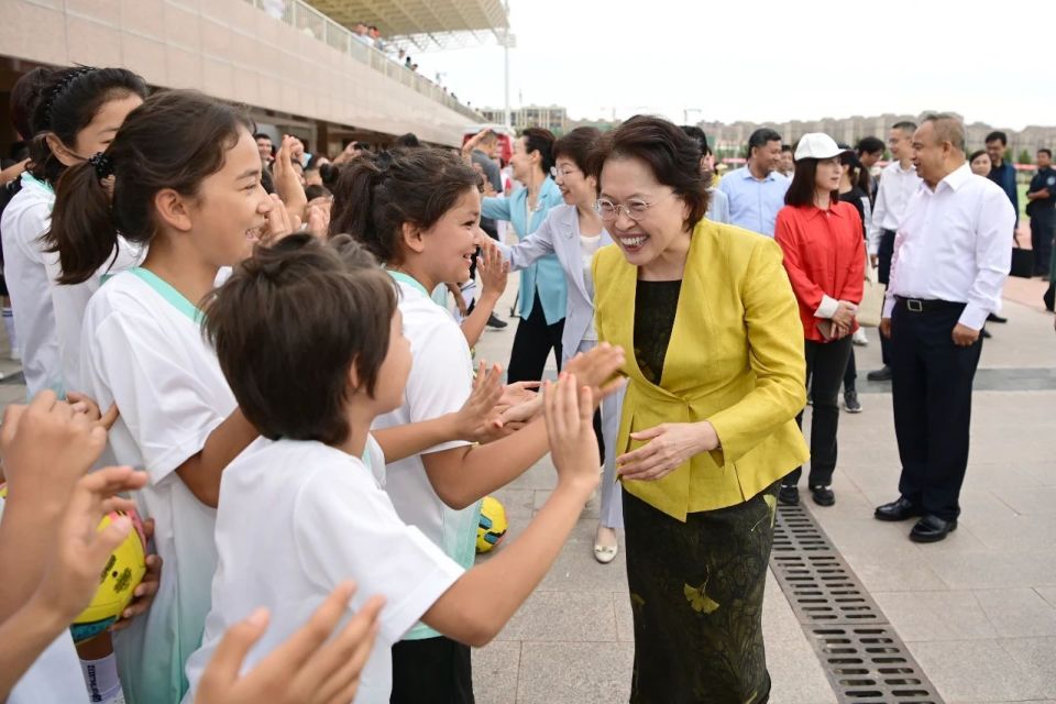本次友谊赛, 少年女子足, 现场观众共