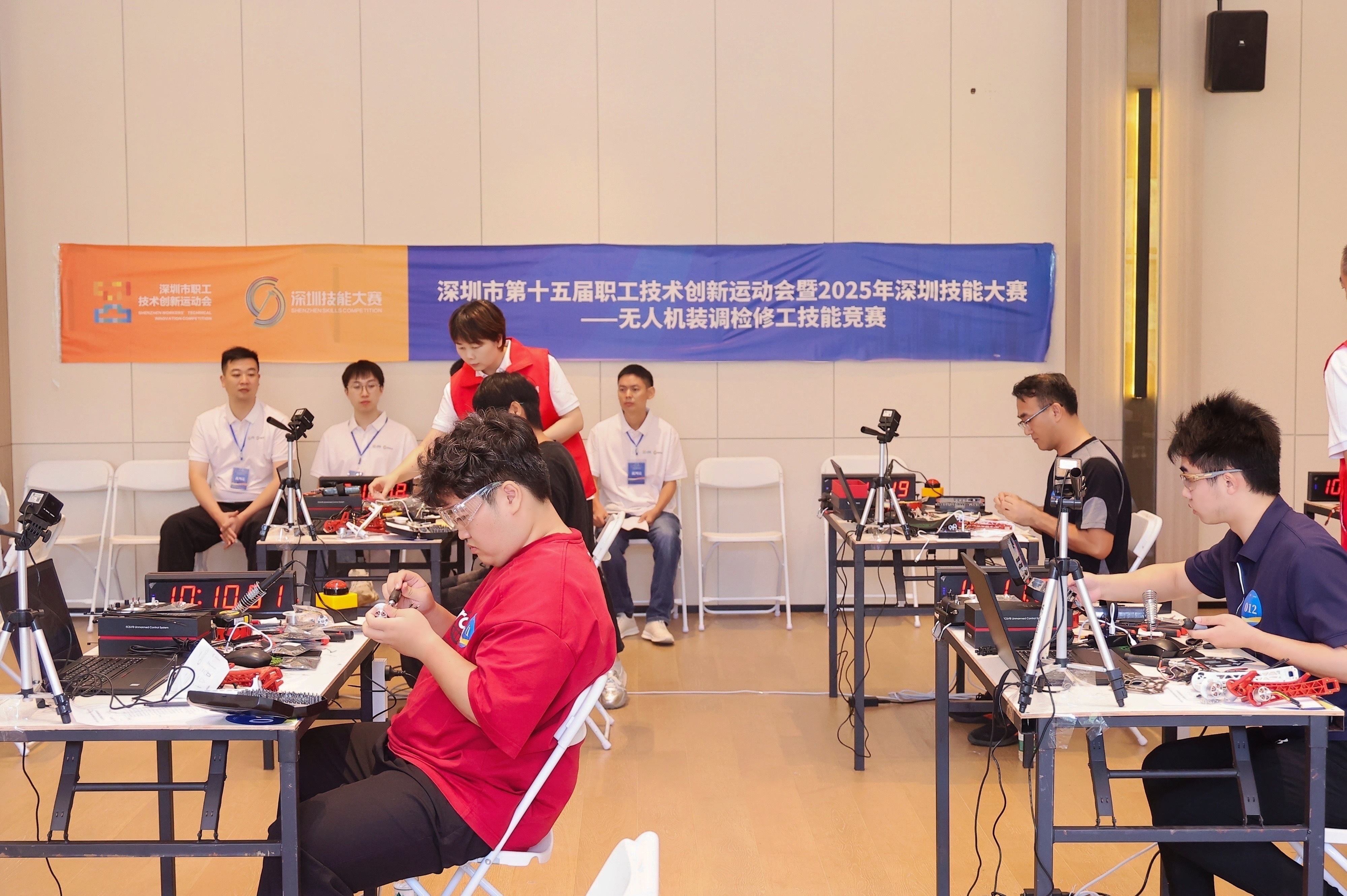 提供展示技, 李泉说