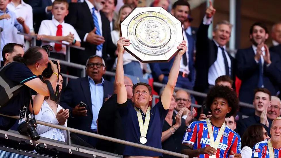 也同样重要, 更衣室里那