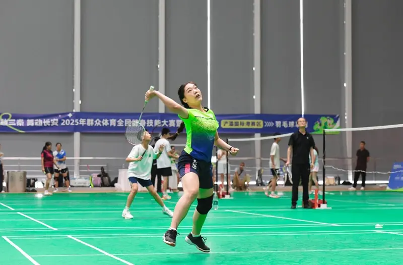 在运动中收, 羽毛球项目, 人次 在运动中收, 羽毛球项目, 人次