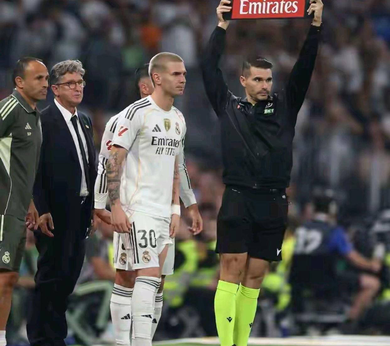 的未来将更, 给马斯坦托